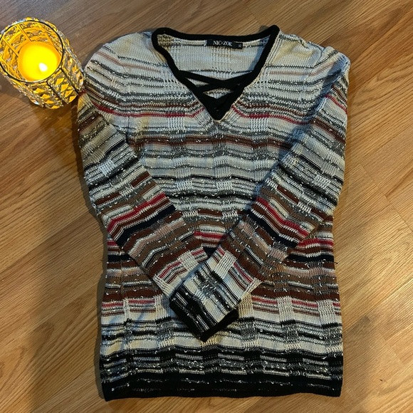 NIC+Zoe Long Sleeve V Neck Crossover Strap Red Hills Sweater - Picture 2 of 8